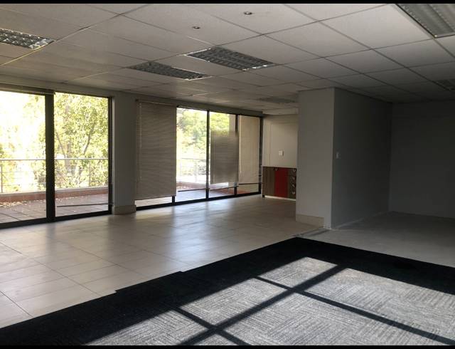 81M² RETAIL TO LET IN SANDTON CENTRAL